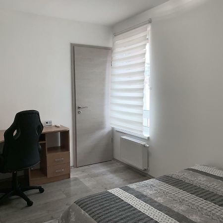 Exclusive Home - C. Apartman Печ Экстерьер фото
